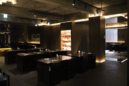 Kyochon Pilbang — The Most Unexpected Fried Chicken Spot in Itaewon